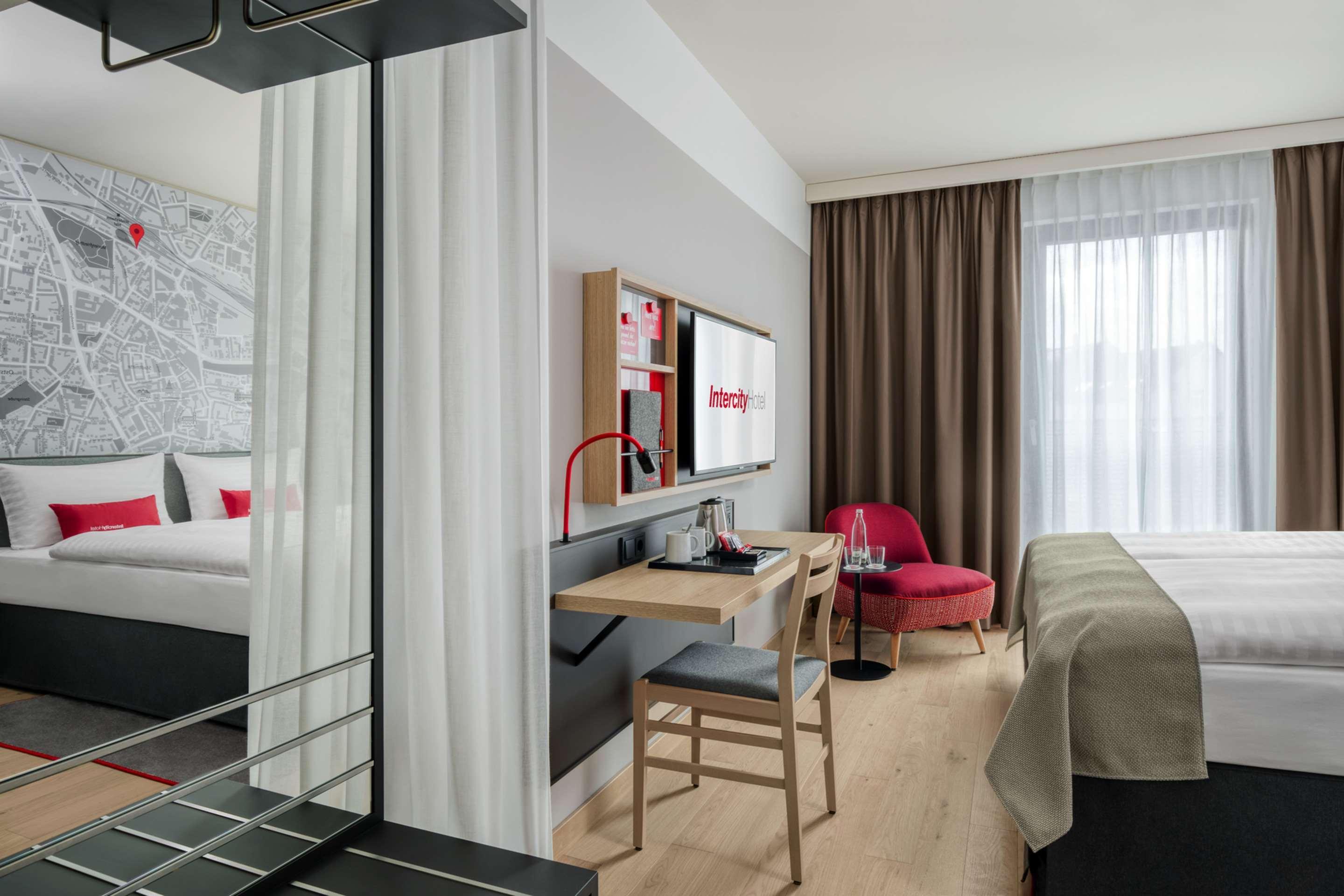 Intercityhotel ヒルデスハイム エクステリア 写真